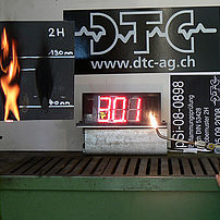Flame test on sample in line with DIN 53428